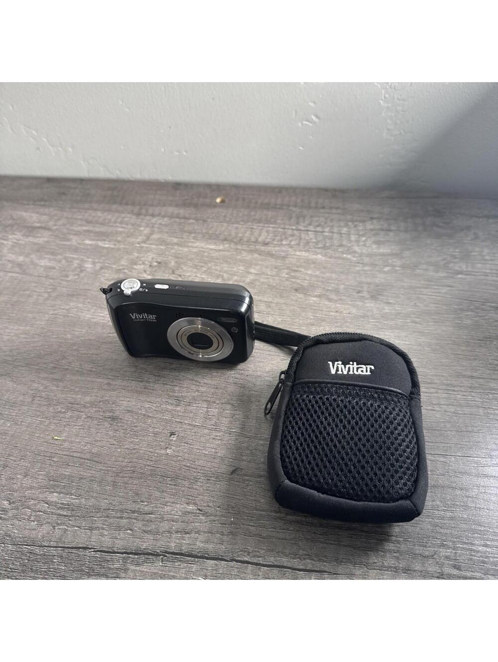 Vivitar ViviCam Digital Camera T324N 12.1 MP 3x Zoom 2.4” LCD Camera WORKING